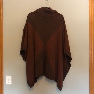 Mossimo burgundy poncho